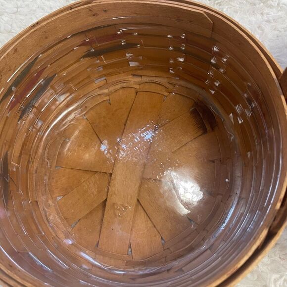 Longaberger 1995 set of two Handcrafted round and Square Woven baskets . - Picture 9 of 16